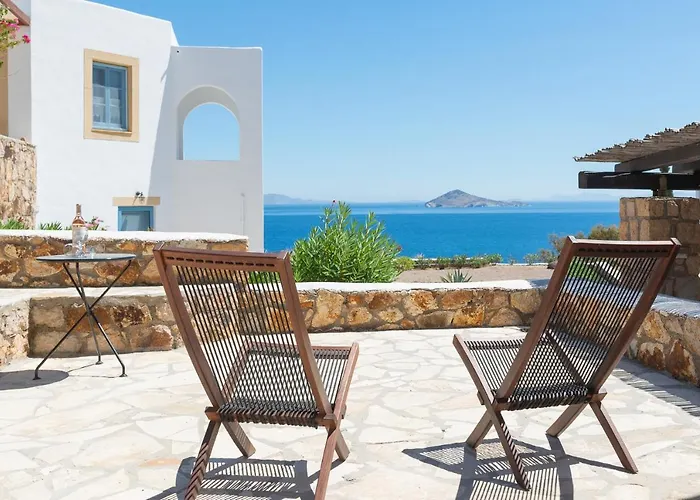 Patmos Exclusive * سكالا