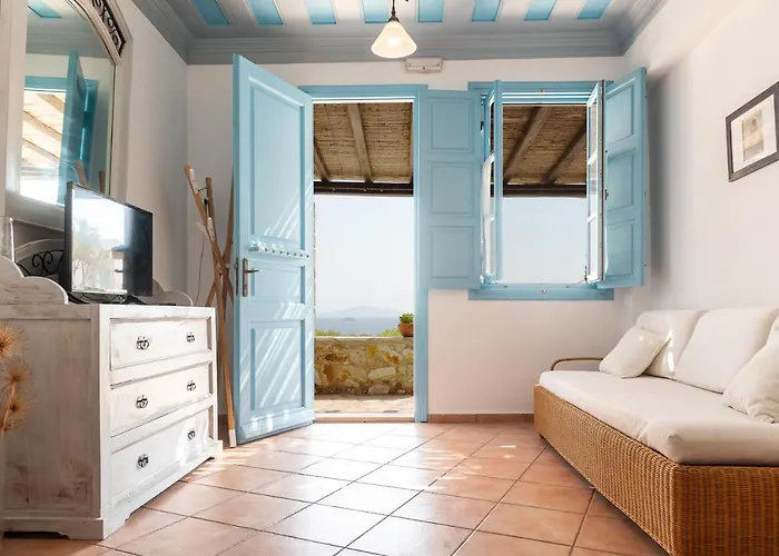 Patmos Exclusive * سكالا