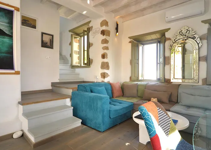 Patmos Exclusive * سكالا