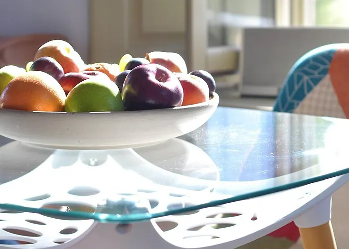 Patmos Exclusive * سكالا