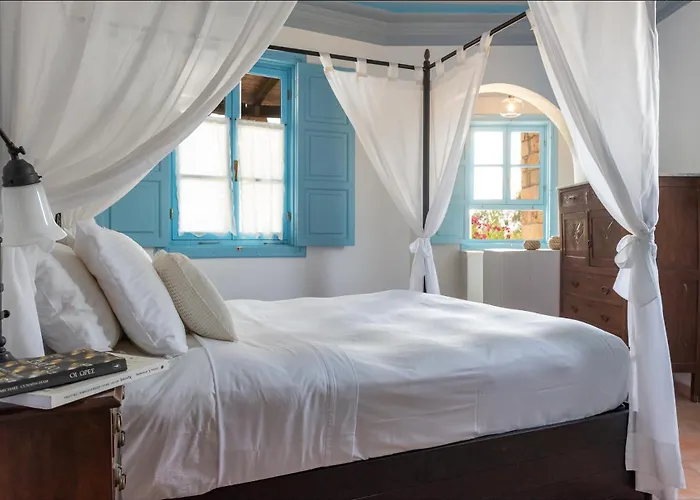 Patmos Exclusive سكالا